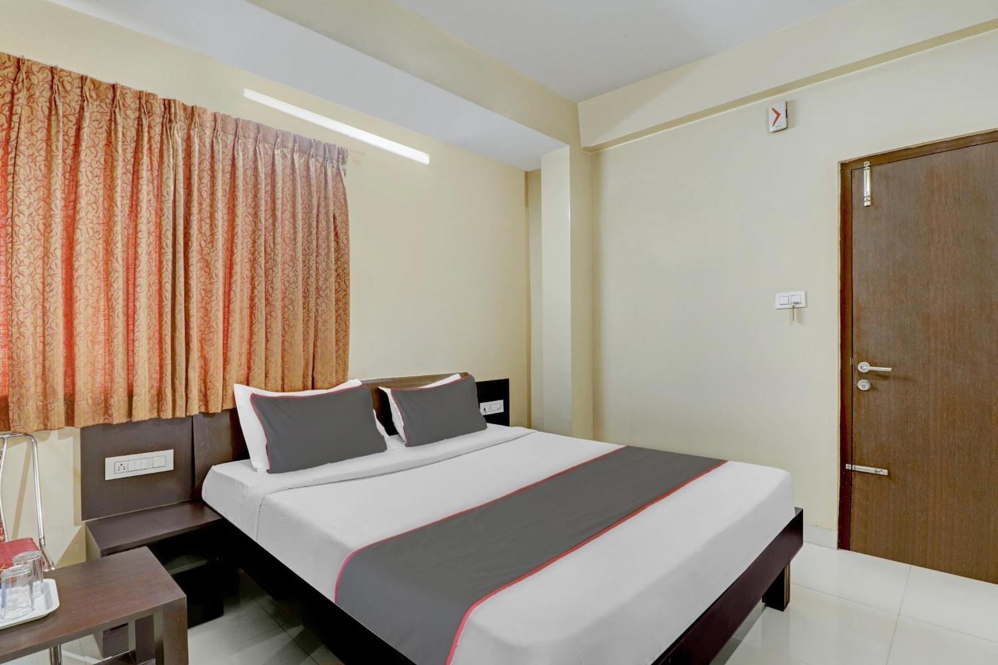 Capital O Champion Lotus Near Mantri Square Mall Bangalore Ngoại thất bức ảnh